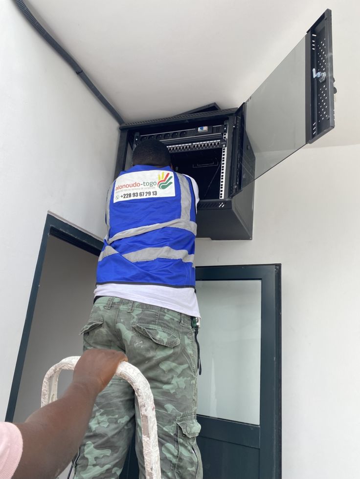 Service Image